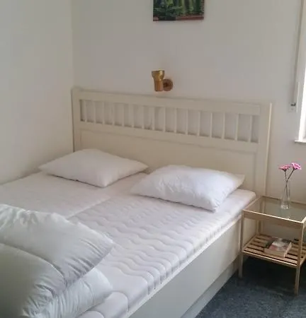 Fichtenweg 43-4 *